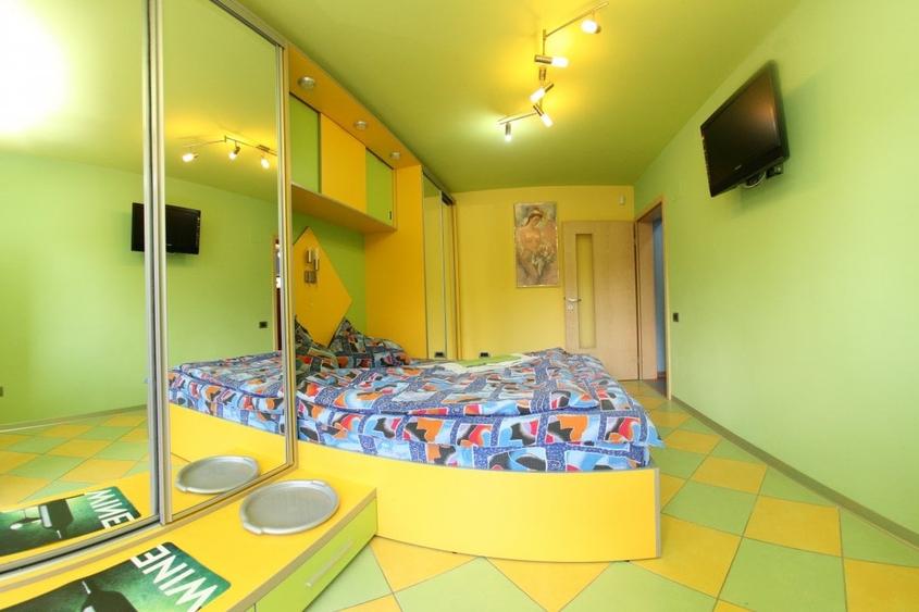 Apartament cu 4 camere decomandat, mobilat în Complex Studențesc