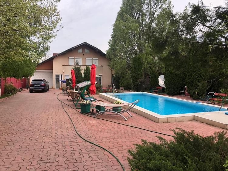 Casă cu 5 camere cu Teren 100 Mp în Corbeanca