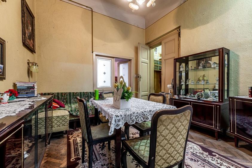Apartament cu 3 camere semidecomandat în Ultracentral