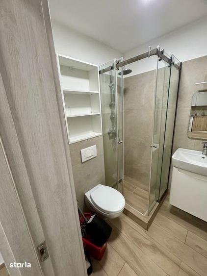 Apartament cu 2 camere decomandat în Între Lacuri