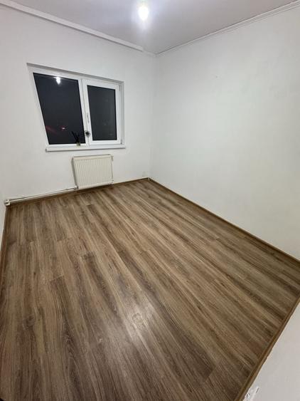Apartament cu 4 camere decomandat în Sfântu Ilie