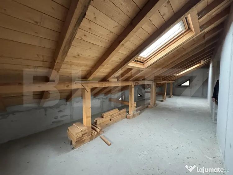 Casă cu 2 camere cu Teren 800 Mp în Șișești
