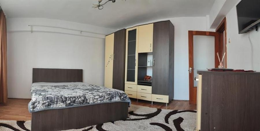 Apartament 2 camere decomandat | 55 mp | 3 balcoane | Renovare recentă | Parcare - 4