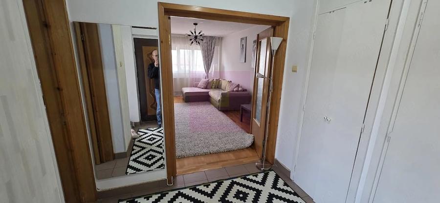 Apartament cu 2 camere decomandat în Autogară