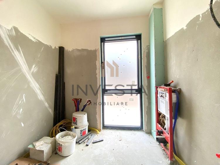 Duplex cu 4 camere cu Canalizare în Europa