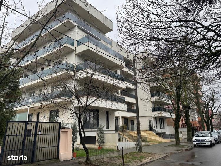 Apartament cu 2 camere decomandat, mobilat în Băneasa