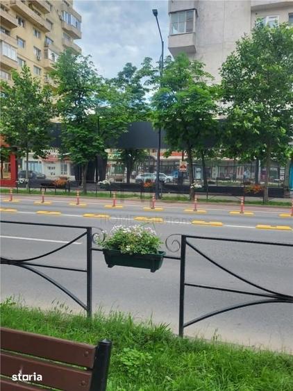 Spațiu comercial, de 350 mp, în Ultracentral