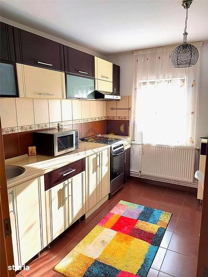 Apartament cu 2 camere semidecomandat în Broșteni