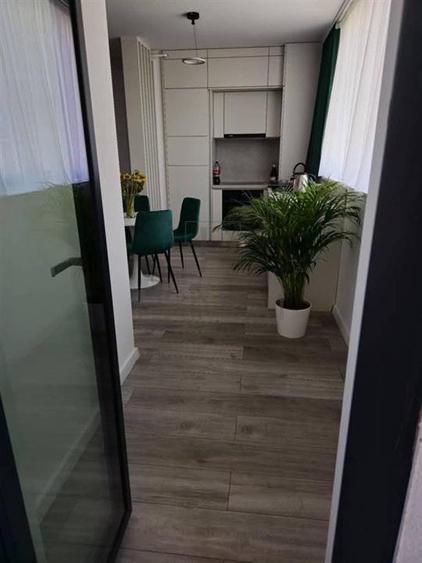 Apartament cu 2 camere semidecomandat, mobilat în Torontalului