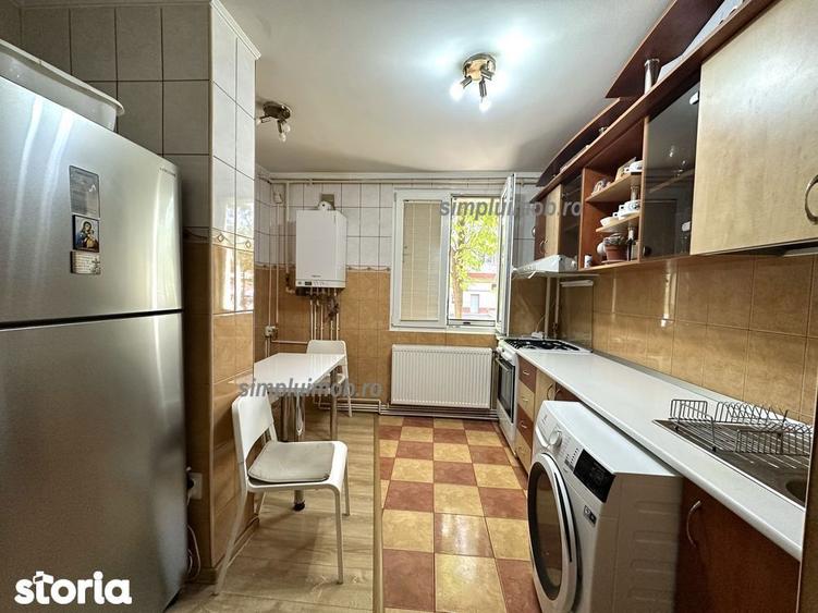 Apartament cu 3 camere, mobilat în Giurgiului