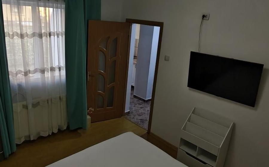 Garsonieră decomandată în Muncii