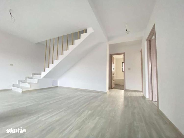 Casă cu 3 camere cu Teren 420 Mp în Tomești