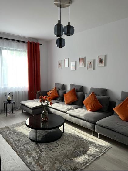 Apartament cu 2 camere decomandat în Central