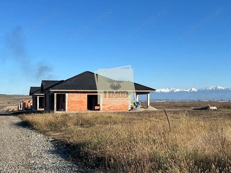 Casă cu 4 camere cu Teren 500 Mp în Șura Mică
