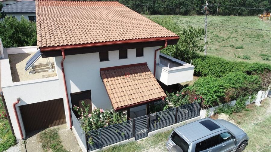 Casă individuală cu 5 camere cu Canalizare în Mogoșoaia