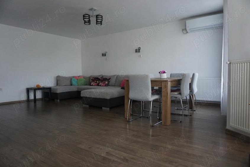Casă cu Teren 1500 Mp în Bacova