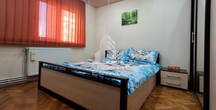 Apartament cu 2 camere semidecomandat, mobilat în Boul Roșu