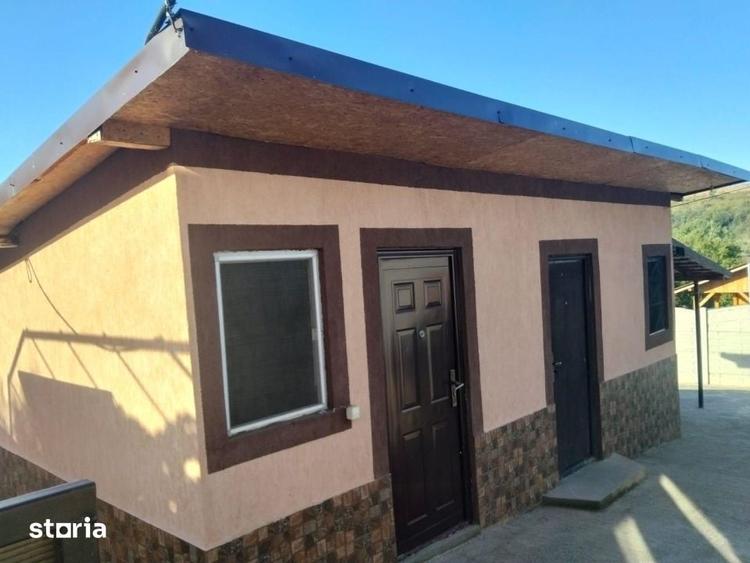 Casă cu 5 camere cu Teren 3940 Mp în Almăj
