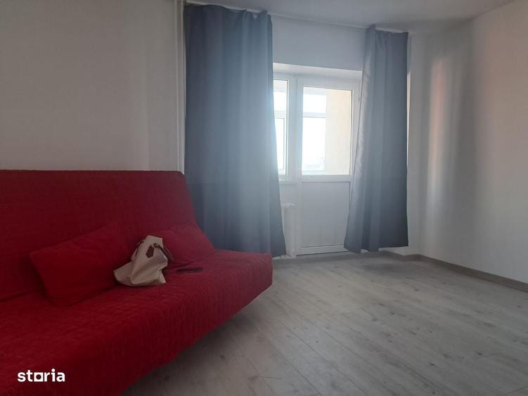 Garsonieră decomandată în Central