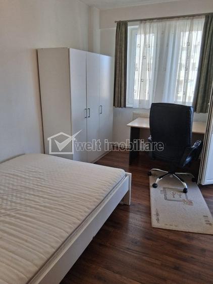 Apartament cu 4 camere semidecomandat în Zorilor