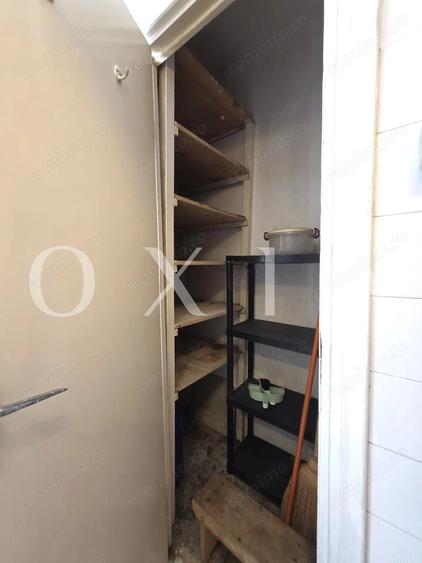 Apartament cu 3 camere semidecomandat în Girocului