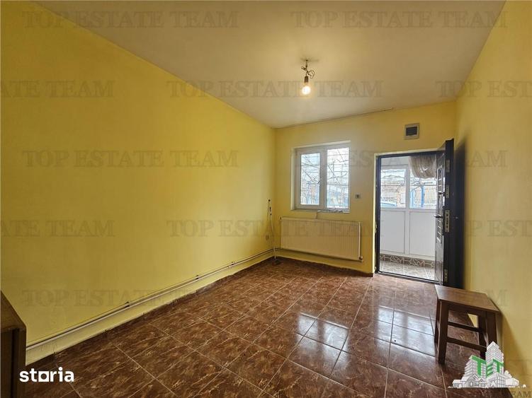 Casă cu 4 camere cu Teren 280 Mp în Central