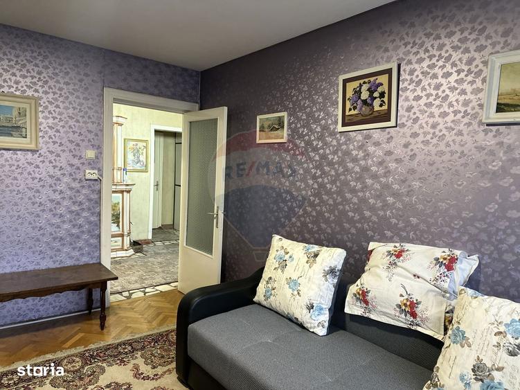 Apartament cu 4 camere, mobilat în Central