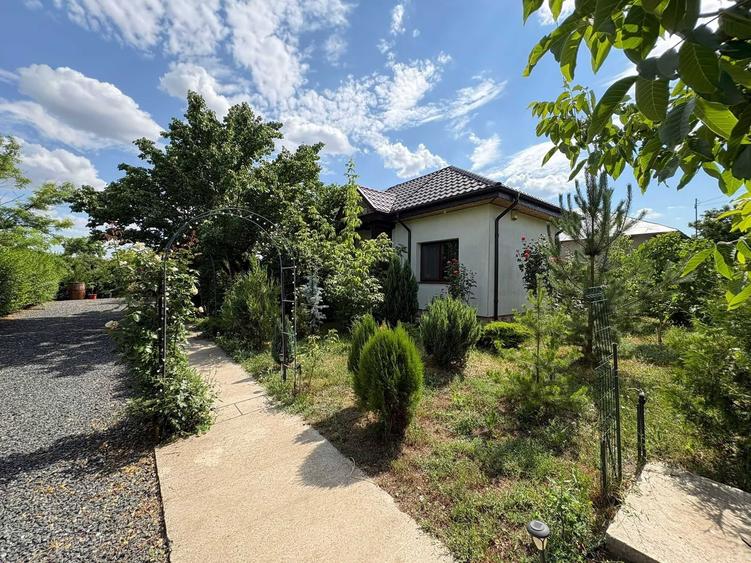 Casă cu 3 camere în Tudor Vladimirescu