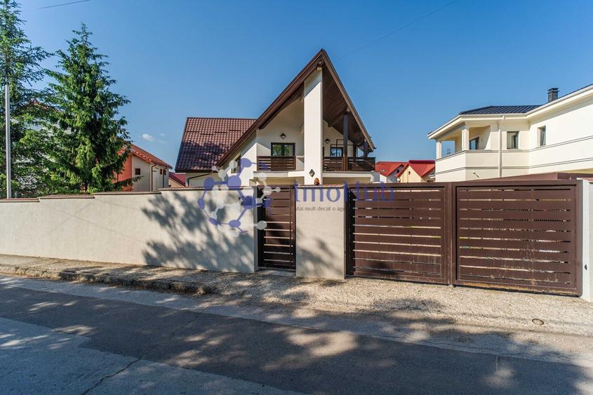 Casă individuală cu 7 camere cu Garaj în Galata