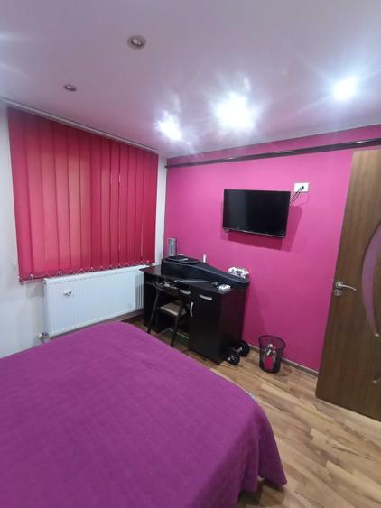 Apartament cu 2 camere decomandat în Exterior Vest