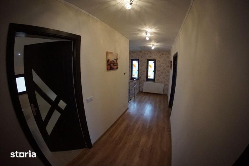 Casă cu 5 camere cu Teren 300 Mp în Apahida