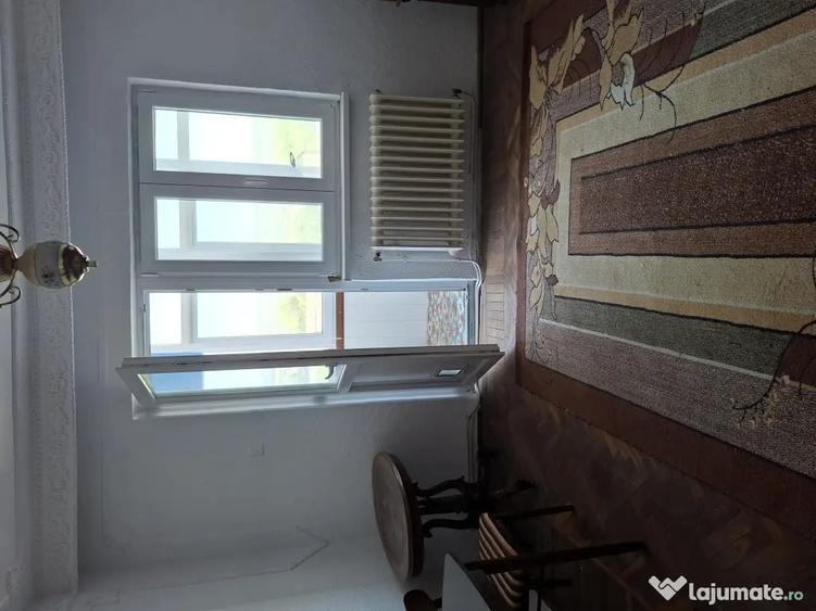 Apartament cu 2 camere decomandat în Sud