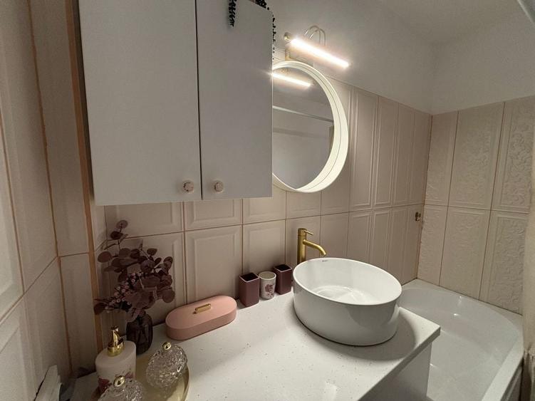 Apartament cu 2 camere decomandat în Ultracentral