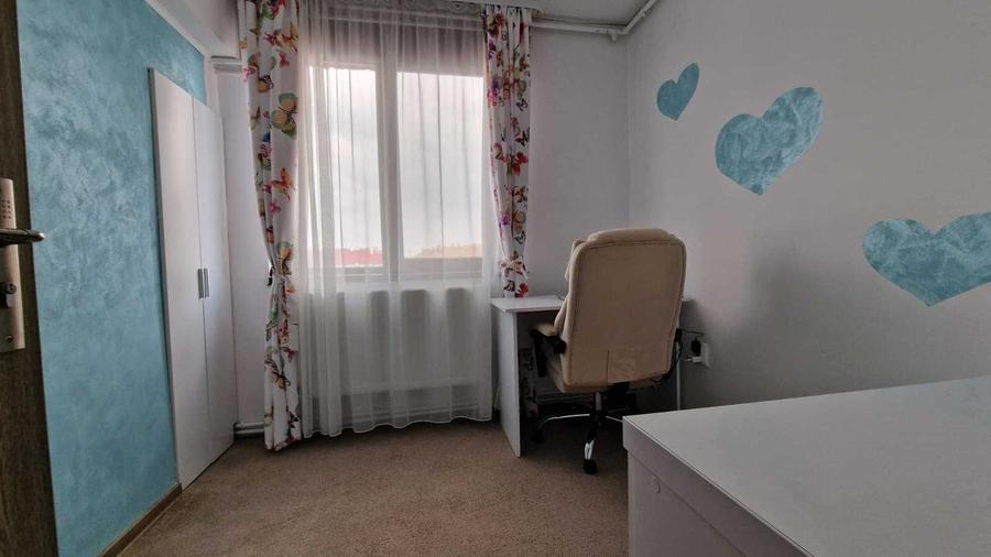 Apartament cu 3 camere decomandat în Ultracentral