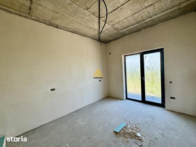 Casă cu 4 camere cu Teren 400 Mp în Clinceni