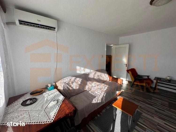 Apartament cu 3 camere semidecomandat în Central