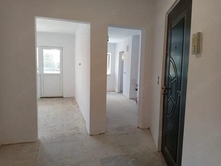 Apartament cu 2 camere decomandat în Progresul