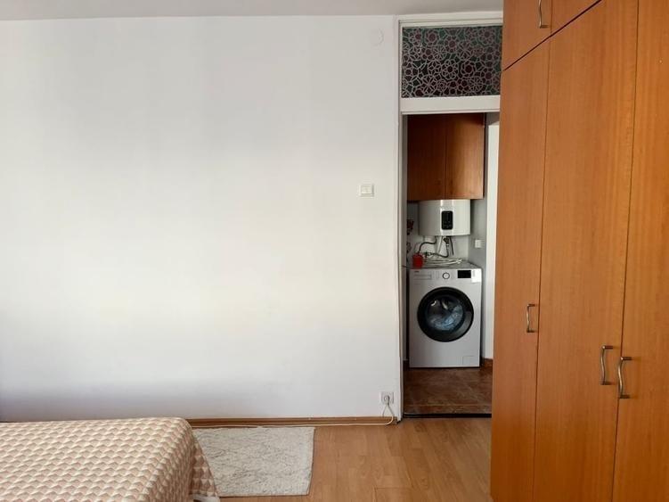 Apartament cu 2 camere, mobilat în Teiul Doamnei