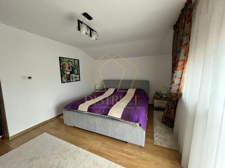 Casă individuală cu 4 camere cu Canalizare în Giroc