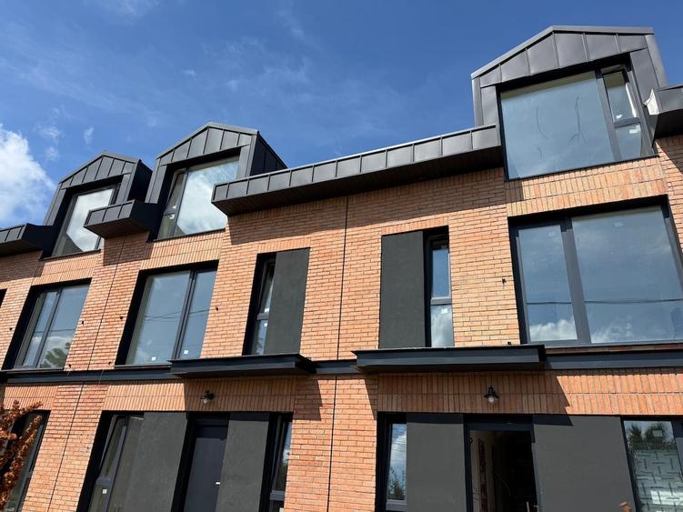 Casă cu 6 camere cu Canalizare în Străulești