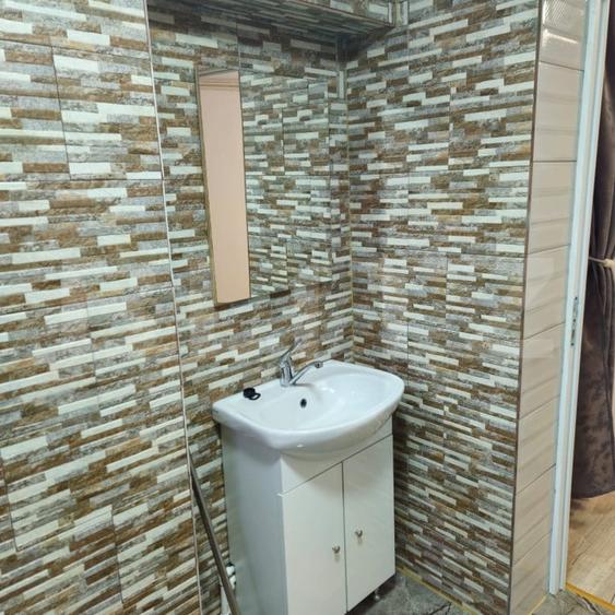 Casă individuală cu 7 camere cu Canalizare în Exterior Vest