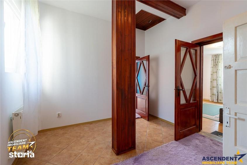 Casă cu 4 camere cu Teren 1514 Mp în Simeria