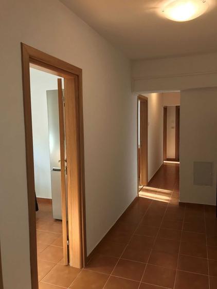 Apartament cu 3 camere decomandat în Unirii