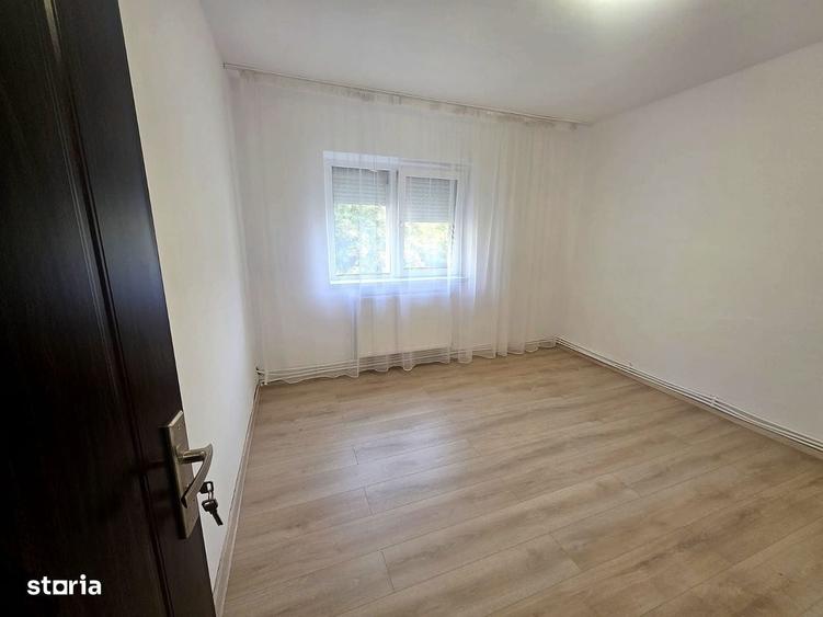 Apartament cu 2 camere decomandat în 1 Mai