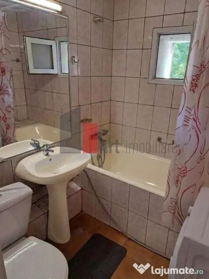 Apartament cu 4 camere decomandat în Chișinau
