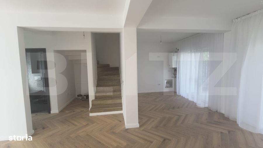 Casă cu 4 camere decomandat în Bosia