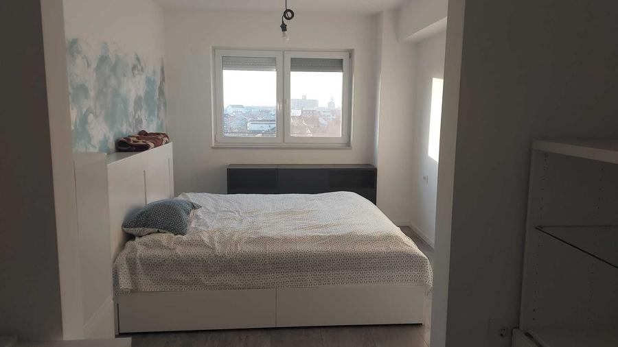Apartament cu 2 camere decomandat în Central
