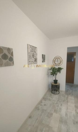 Apartament cu 3 camere decomandat, mobilat în Colentina