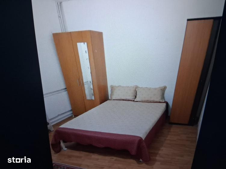 Garsonieră decomandată în Tei