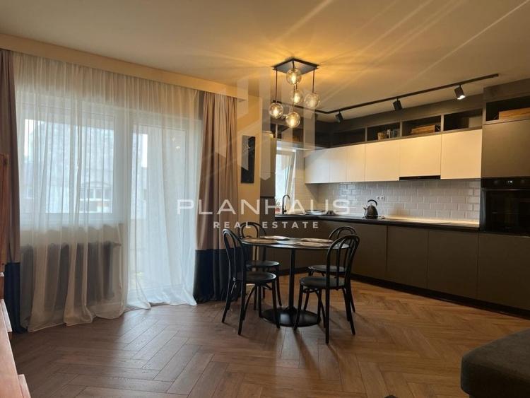 Apartament cu 2 camere decomandat, mobilat în Traian